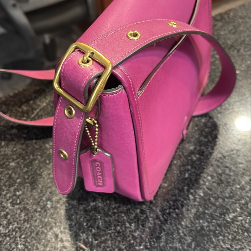 Coach Fuchsia Hibiscus Leather Crossbody 89127 with Gold-Tone Hardware Pink - Picture 7 of 15